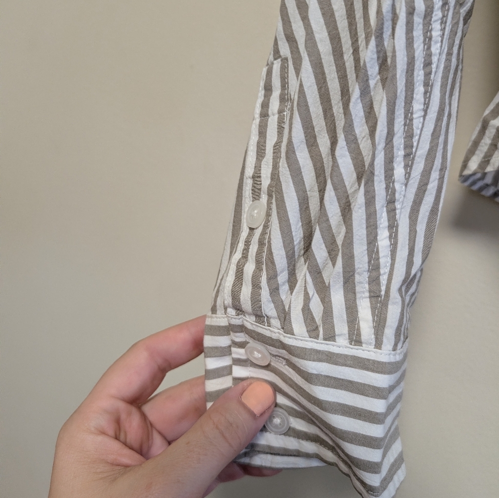 Madewell Striped Button Front Shirt Cropped Cotton Long Sleeve M - Picture 3 of 7